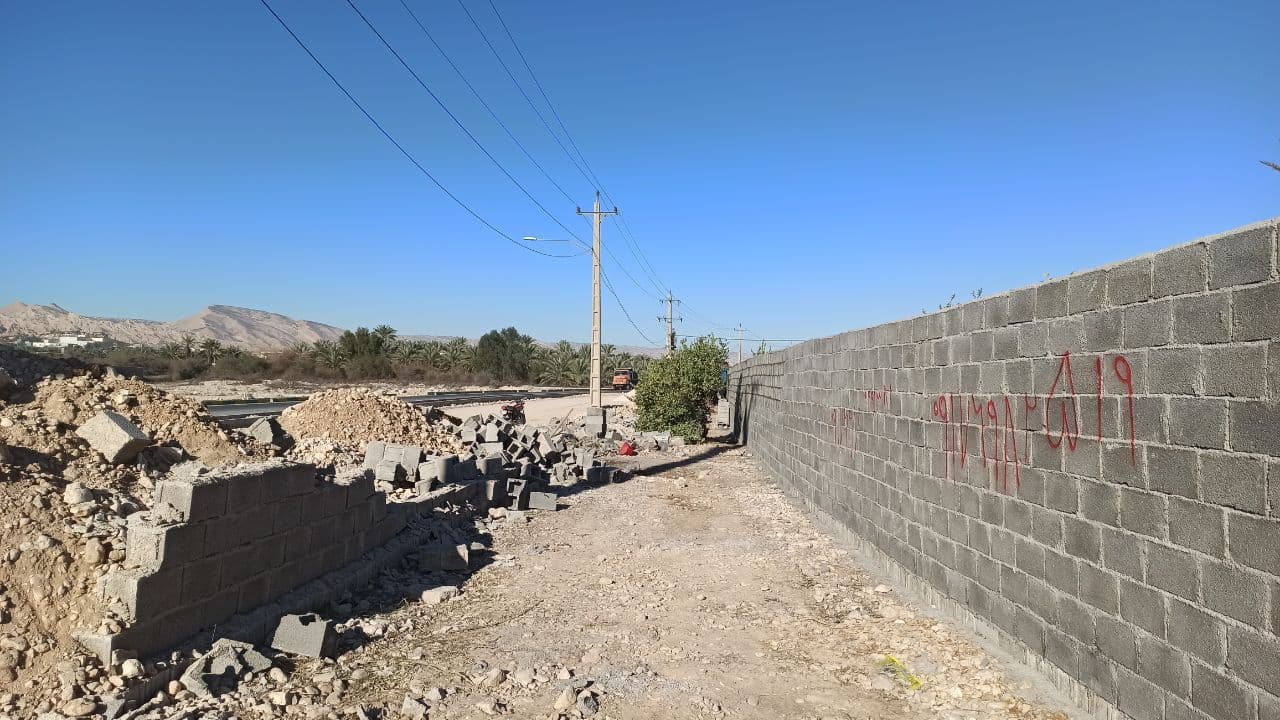 گزارش تصویری از عملیات عقب نشینی و جابجایی دیوار باغ اوقاف