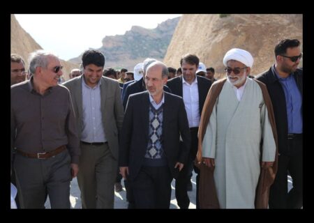 وزیر نیرو از سد سرچشمه شهرستان جم بازدید کرد