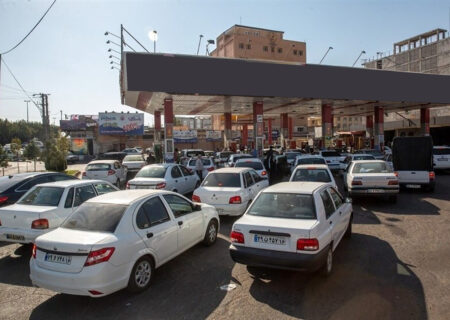 ورود رییس کل دادگستری بوشهر به نازل های خراب پمپ بنزین ها