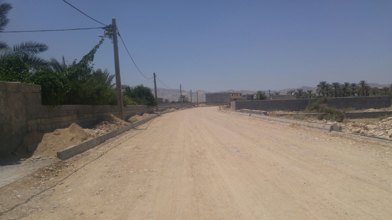 عملیات زیرسازی خیابان شهید آذریار در حال اجرا است
