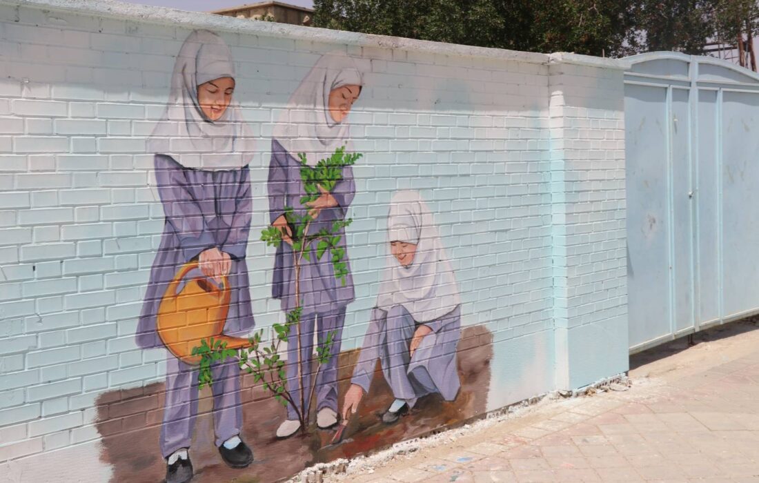 تکمیل عملیات نقاشی و دیوار نویسی روی دیوارهای سطح شهر