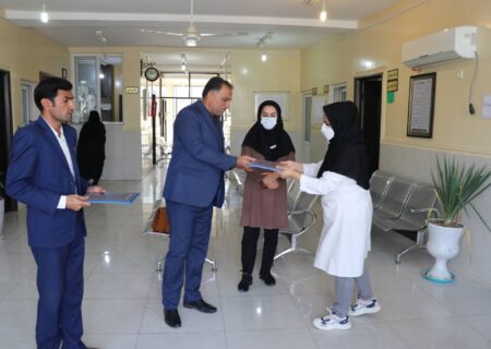 پرستاران مرکز خدمات جامع سلامت شهر بهارستان تجلیل شدند+تصاویر